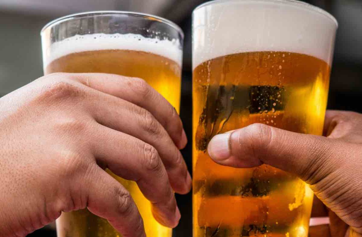 Fonte Nuova, stop alla vendita notturna di alcol: il sindaco firma l’ordinanza per arginare i disordini